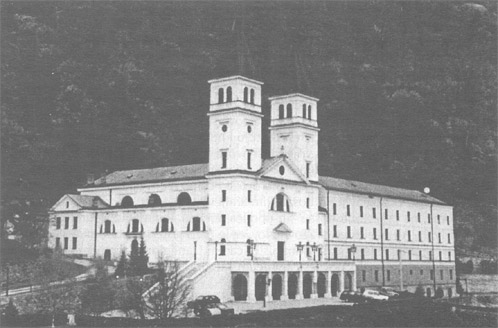 Franjevački samostan, Kraljeva Sutjeska